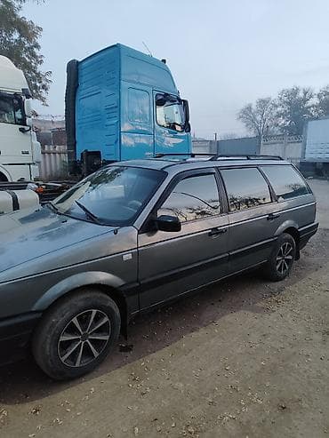 Volkswagen Passat Variant: 1988 г., 1.8 л, Механика, Бензин, Универсал