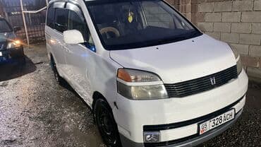 Toyota Voxy: 2004 г., 2 л, Автомат, Бензин, Минивэн