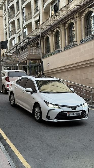 Toyota Corolla: 2020 г., Вариатор, Гибрид, Седан — 2