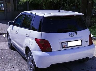 tayota funcargo: Toyota Ist: 2005 г., Автомат, Бензин, Хэтчбэк — 4