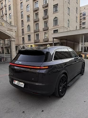 токмок продажа: Lixiang L7: 2023 г., 1.5 л, Автомат, Гибрид, Кроссовер — 3