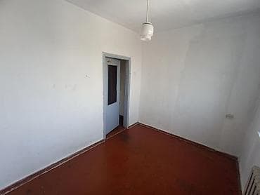 2 room flat: 1 комната — 8