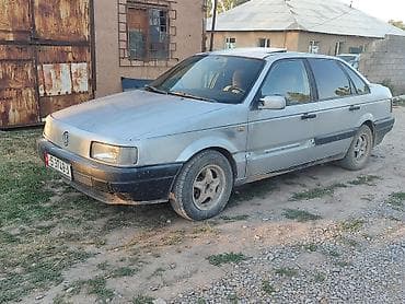 машина bwm: Volkswagen Passat: 1989 г., 1.8 л, Кол менен иштөөчү — 1