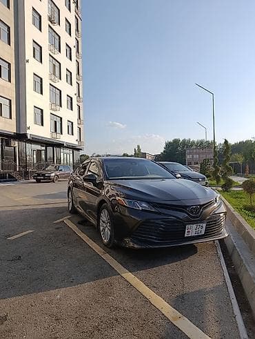 Toyota Camry: 2017 г., 2.5 л, Автомат, Бензин, Седан at lalafo.kg Toyota Camry: 2017 г., 2.5 л, Автомат, Бензин, Седан