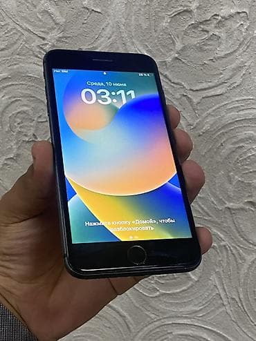 IPhone 8 Plus, 64 ГБ, 100 %