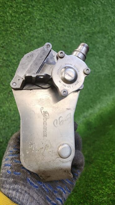 e91: Масляный радиатор BMW 2006 г., Б/у, Оригинал, Германия — 4