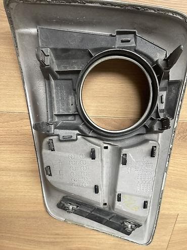 лексус 570 бампер: Накладка на бампер Toyota, Б/у, Оригинал — 2