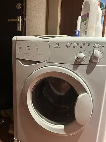 Стиральная машина Indesit, фронтальная загрузка. Основные — 1
