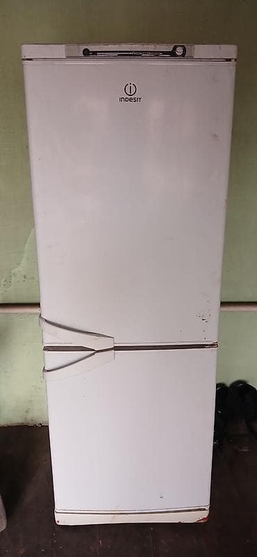буу морозильник: Холодильник Indesit, Двухкамерный — 2