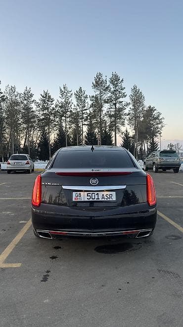 Cadillac : 2013 г., 2 л, Автомат, Бензин, Седан