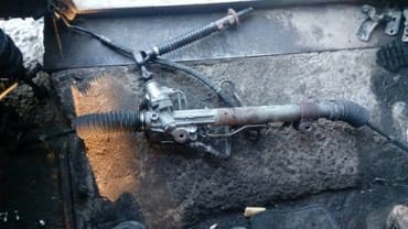 runner: Рулевая рейка Toyota 2005 г., Б/у, Оригинал — 1