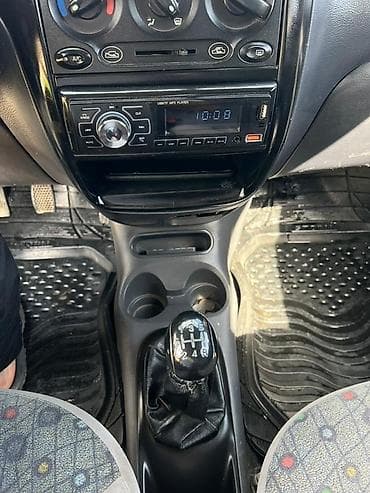 devo matiz: Daewoo Matiz: 2008 г., 0.8 л, Механика, Бензин, Хэтчбэк — 5