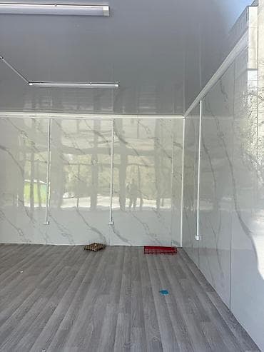 комната аламедин: Павильондорду ижаралоо, 20 м², Ремонту менен, Жабдууларсыз, Электр жарыгы — 2