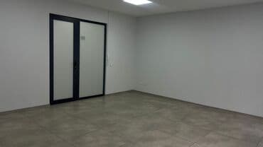 купить коммерческое помещение бишкек: Сдаю Офис, 42 м², В бизнес центре, 1 линия, С отдельной кухней, С отдельным сан узлом — 6