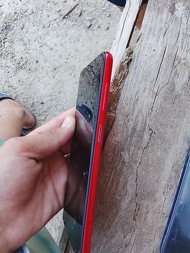 Два смартфона Samsung. 1) Samsung Galaxy A12 (красный) - Четыре at lalafo.kg Два смартфона Samsung. 1) Samsung Galaxy A12 (красный) - Четыре
