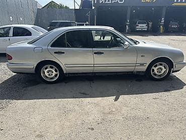 v class: Mercedes-Benz E-Class: 1999 г., 2.2 л, Механика, Дизель, Седан — 4