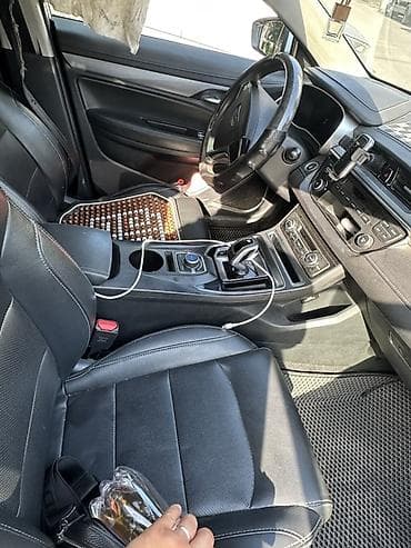 geely galaxy e5: Geely Emgrand EV: 2019 г., Автомат, Электромобиль, Седан — 5