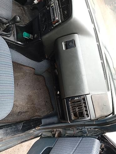 infinity fx35: Volkswagen Passat: 1991 г., Ручные, Седан — 4