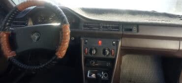 Mercedes-Benz E-Class: 1990 г., 2.3 л, Автомат, Бензин, Седан