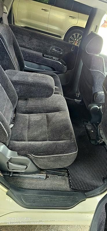 Honda Odyssey: 2002 г., 2.3 л, Автомат, Бензин, Минивэн — 10