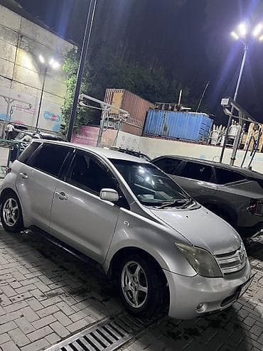 Продажа авто: Toyota Ist: 2003 г., 1.5 л, Автомат, Бензин, Хэтчбэк — 3