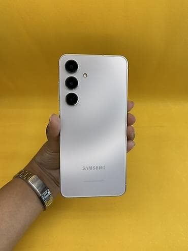 на самсунг: Samsung Galaxy S24, Б/у, 256 ГБ, цвет - Белый, В рассрочку, 1 SIM, eSIM — 1
