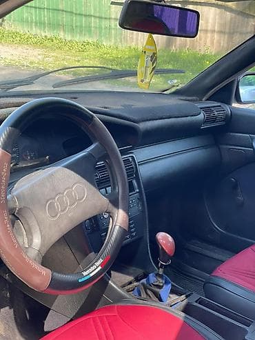 a6 c4: Audi 100: 1993 г., 2.6 л, Механика, Бензин, Седан — 3