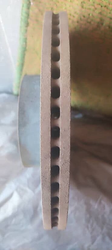 тормозные колодки nibk: Предний тормозной диск Subaru 2012 г., Б/у, Оригинал, Япония — 2