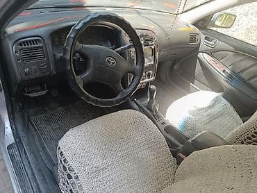 мерседес 211 универсал: Toyota Avensis: 2002 г., Дизель, Универсал — 7