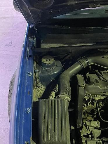 nissan march заднее крыло: Volkswagen Vento: 1993 г., 1.8 л, Ручные, Бензин, Седан — 9