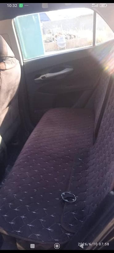 Toyota Auris: 2008 г., Автомат, Бензин, Хэтчбэк — 1