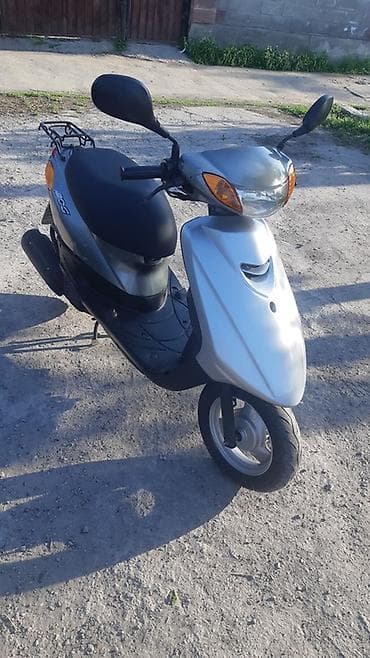 Скутер Yamaha Jog (50сс) - Легкий и маневренный городской скутер с