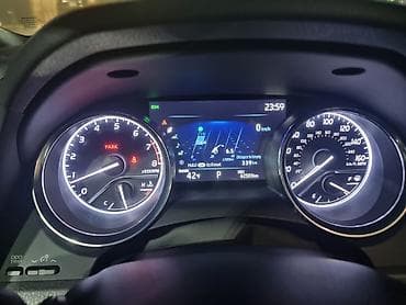 prius v: Toyota Camry: 2019 г., 2.5 л, Автомат, Бензин, Седан — 9