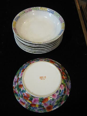 корейская посуда: Китайский "цветочный" фарфор 1950-х гг.
Много различных предметов — 2