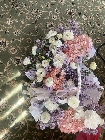 бутон: Срочно продаётся привезли вчера утром! - Букеты с гортензией — 1