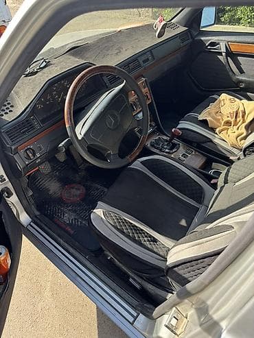 автозапчасти мерс 124: Mercedes-Benz W124: 1992 г., 2.3 л, Ручные, Бензин, Седан — 9