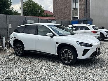 eclipse cross: BYD : 2024 г., 1.5 л, Кроссовер — 2