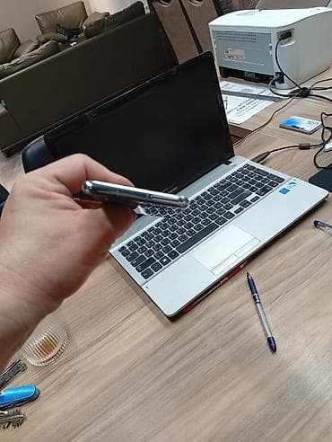 s9 fe: Samsung Galaxy S10, Б/у, 128 ГБ, цвет - Голубой, 1 SIM — 7