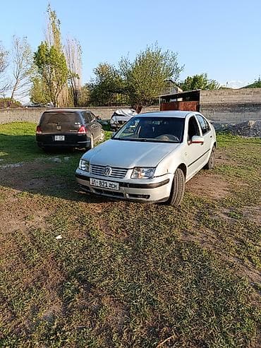 Volkswagen: Volkswagen Bora: 1999 г., 1.6 л, Механика, Бензин, Седан — 7