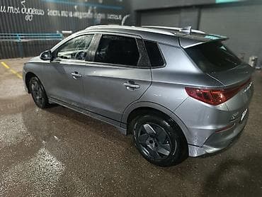 степ эреф 1: BYD E2: 2024 г., Электромобиль, Кроссовер — 4