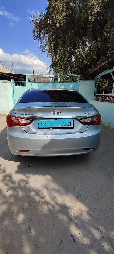 Hyundai Sonata: 2011 г., 2 л, Автомат, Бензин, Седан — 3