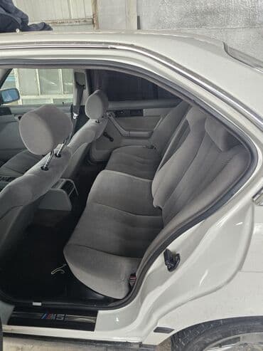 продам домкрат бу: BMW 5 series: 1991 г., 2 л, Механика, Бензин, Седан — 9