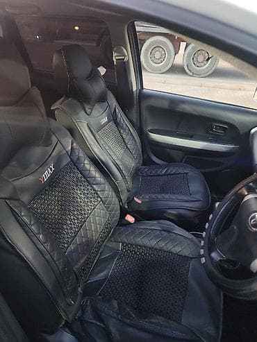 таеиа ист: Toyota Ist: 2003 г., 1.5 л, Автомат, Газ, Хэтчбэк — 9
