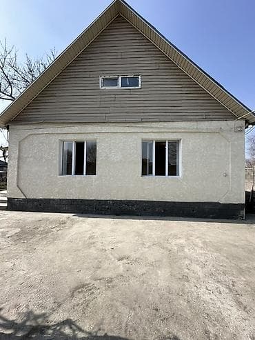 Үйлөрдү сатуу: 📍В центре Сокулука продаётся дом на участке 17,5 соток. 🏡Дом состоит — 2