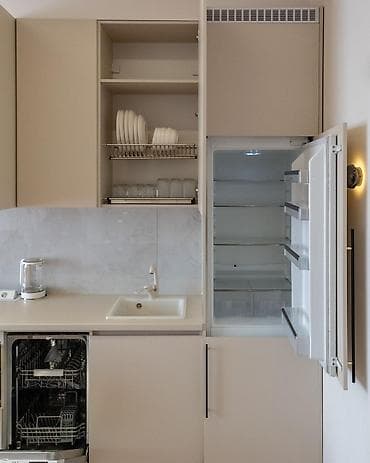 2 room flat: 1 комната, Люкс, элитка, Ата-Тюрк парк, Душевая кабина, Постельное белье, Кондиционер — 4