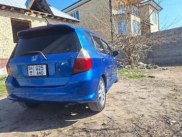 бишкек автомобиль: Honda Fit: 2005 г., 1.5 л, Вариатор, Бензин, Хетчбек — 2