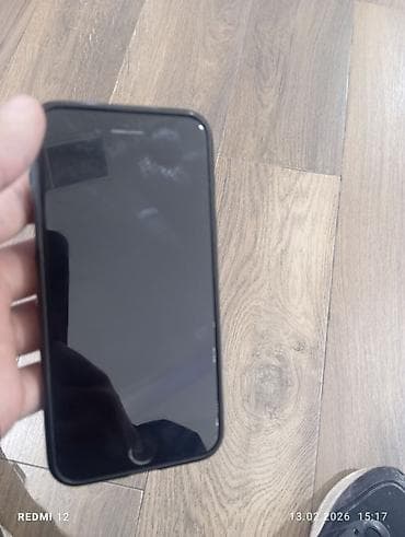 iphone e: IPhone 7, 32 ГБ, Черный — 2