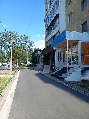 Недвижимость: Аренда офисов, 48 м², В жилом комплексе, 1 линия, С отдельным входом, С отдельным сан узлом — 3