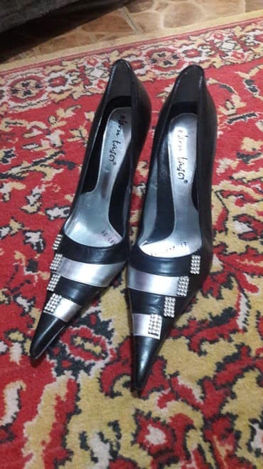 чемоданы бишкек дордой цены: Продаю туфли все 38размер
Белые 500
Серые 500
Черно-белые 500 — 6