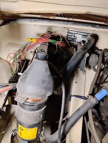 авто рага: ГАЗ 24 Volga: 1982 г., 2.5 л, Кол менен иштөөчү, Бензин, Седан — 6
